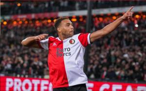 Diwarnai 5 Gol, Feyenoord Taklukkan Olympique Marseille