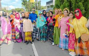 KKSS Tampilkan Songkok Baju Bodo dan Songkok Recca di FBIM