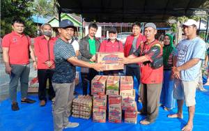 Camat Dusun Timur Apreasiasi Penyaluran Bantuan dari Baguna PDIP