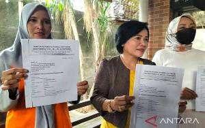 Ibu Anggota TNI Cari Keadilan atas Kematian Anaknya