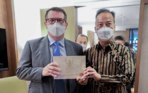 Menperin Ajak Industri Kimia Jepang Ekspansi Investasi di Indonesia