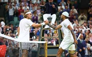 Tsitsipas dan Kyrgios Didenda Setelah Berulah di Wimbledon