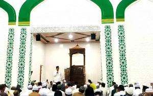 Bupati Barito Utara Salat Idul Adha di Masjid Raya Shiratal Mustaqim