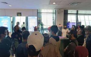 Penerbangan Nam Air Tujuan Surabaya - Pangkalan Bun Batal Berangkat