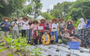 DKP Murung Raya Tinjau Kelompok Wanita Tani Kelurahan Muara Bakanon