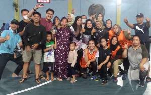 Lewat Drama Adu Pinalti, Tim Gabungan Borneonews - PT. Sawit Mandiri Lestari Jadi Juara 1 Futsal Putri Ajang PT. SSMS, Tbk - CBI Cup 2022