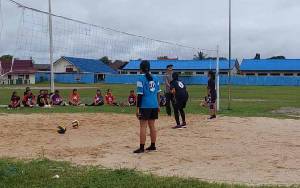 Puluhan Atlet Bola Voli Pelajar Putri di Gumas Ikut Seleksi Pra-Popnas