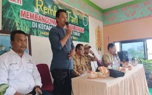 Ketua Komisi II DPRD Sambut Baik Kegiatan Rembuk Tani di Kecamatan Kapuas Timur