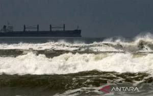 BMKG: Waspada Gelombang Tinggi Air Laut di 26 Wilayah Perairan RI