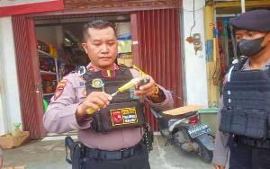 Polisi Temukan Sajam saat Razia Preman di Pasar Besar