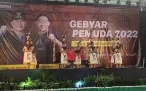 Disbudpora Apresiasi Sanggar IAAS SMKN 1 Kuala Kapuas Raih Juara 1 Lomba Tari Kreasi