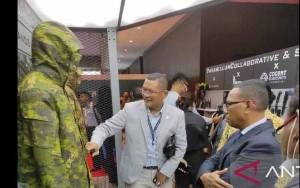 Timor Leste Tertarik Beli Peralatan Taktikal Produk Dalam Negeri