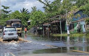 Jalan Tumbang Nusa Kembali Terendam