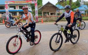 Bupati Barito Timur Gowes Bersama Komunitas Sepeda