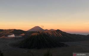 Wisata Bromo Tidak Terdampak Rrupsi Gunung Semeru