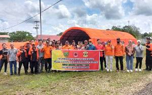 BPBD Barito Timur dan Barito Selatan Simulasi Bersama Pemasangan Tenda Pengungsi