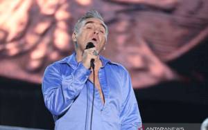 Morrissey Tunda Peluncuran Album Baru Karena Miley Cyrus