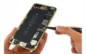 Ciri-ciri Baterai iPhone Perlu Diganti