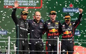 Hamilton, Verstappen Berpotensi Salip Rekor Schumacher pada 2023