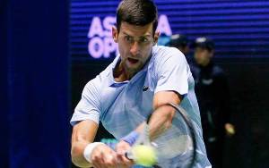 Djokovic Tumbangkan De Minaur untuk Beri Peringatan di Australian Open
