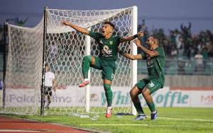 Gol Menit Akhir Nufiandani Menangkan Persebaya atas Borneo FC