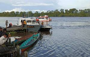 Pencarian Korban Tenggelam di Seruyan Dihentikan Sementara Karena Cuaca Gelap