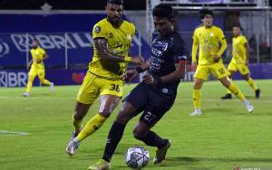 Arema FC Menang Tipis 1-0 atas Barito Putera