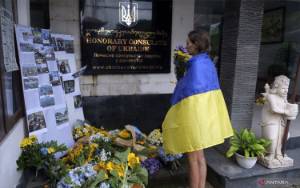 Menilik Satu Tahun Perjuangan Ukraina Melawan Invasi Rusia