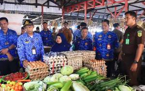 Jelang Ramadan, TPID Seruyan Sidak Pasar Kuala Pembuang