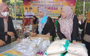 Ada Sembako Murah di Pasar Ramadan Taman Kota Sampit
