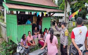 Personel Polsek Tewang Sanggalang Garing dan Pulau Malan Ajak Warga Jaga Toleransi di Bulan Ramadan