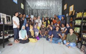 Testimoni Mitra Klinik Bisnis Angkatan Pertama, Kembangkan Usaha Sampai Dapat Orderan Luar Kalimantan