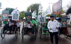 PKB Kotim Naik Becak, Simbol Putra Putri Terbaik Diantar oleh Rakyat