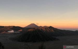 Wisata Gunung Bromo Ditutup Total Saat Peringatan Yadnya Kasada