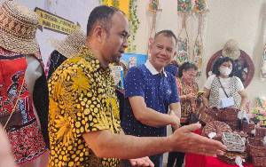 Bupati Gumas Bersyukur Kabupaten Itu Raih Terbaik ke-3 Kategori Stand Favorit Kalteng Expo 2023