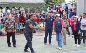 Kapolres Barito Timur Hadiri Pembukaan Turnamen Bola Voli Pelajar di RTH Taman Nansarunai