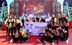Kontingen Barito Utara Borong Piala Terbaik I Lagu Daerah Putra dan Putri