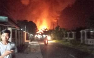 Terjadi Kebakaran Besar di Jalan Ramin II Palangka Raya