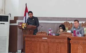 Wakil Ketua I DPRD Gunung Mas Minta DPMD Segera Cairkan ADD