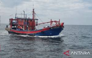 KKP Tangkap Kapal Illegal Fishing Berbendera Malaysia