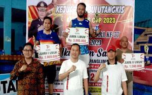 Kapolres Barito Utara Tutup Kejuaraan Bulu Tangkis Kapolres Cup 2023