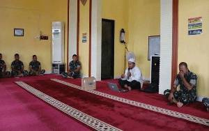 Prajurit Kodim 1011 Kuala Kapuas Rutin Adakan Kegiatan Belajar Perlancar Baca Al Qur'an
