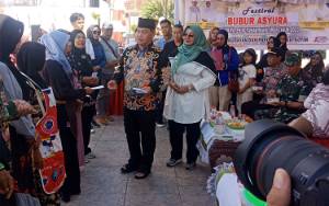 Bupati Kotim Minta Festival Bubur Asyura Dirancang Pecahkan Rekor MURI Tahun Depan
