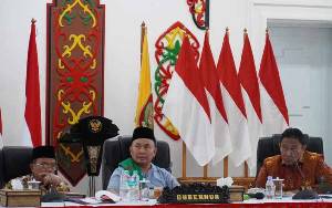 Gubernur Sugianto Sabran Pimpin Rapat Persiapan Tabligh Akbar Bersama Habib Umar Bin Hafidz