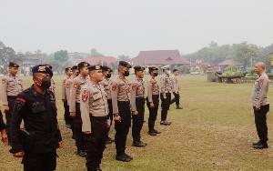 Polda Kalteng Kerahkan 24 Personel Tangani Karhutla di Tumbang Nusa