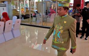 Hari Batik Nasional: Ketua DPRD Kalteng Ajak Masyarakat Lestarikan Batik Kalteng Batang Garing