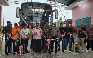 Mewah, PO Logos Launching Sleeper Bus Mercedes-Benz Pertama di Kalimantan Tengah