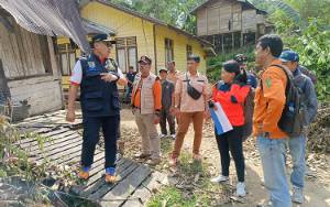 Pj Bupati Barito Timur Kunjungi Korban Angin Puting Beliung di Kecamatan Patangkep Tutui