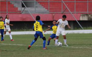 Laga Pra PON Sepak Bola Putri: Kalteng Menang Telak 10-0 atas Kalsel