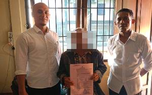 Ditetapkan Tersangka Kasus Dugaan Korupsi, Mantan Kades Sei Kayu Ditahan